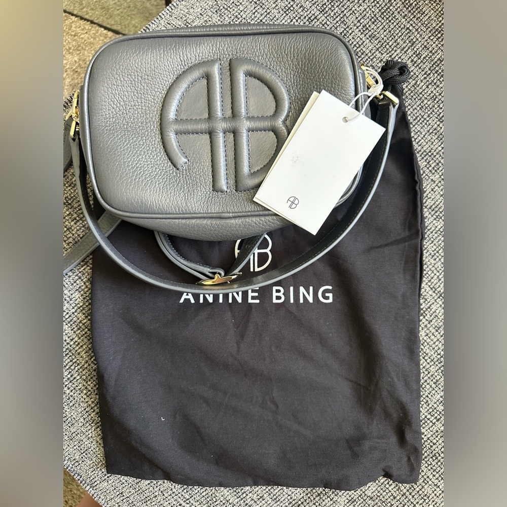 NWT Anine Bing Lili Bag in Grey Pebbled. - Picture 5 of 11